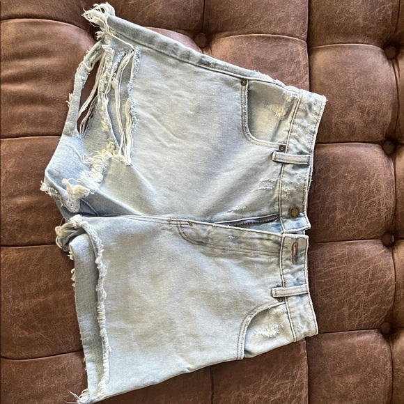 ROLLA'S Light Blue Jean Shorts - Picture 1 of 2